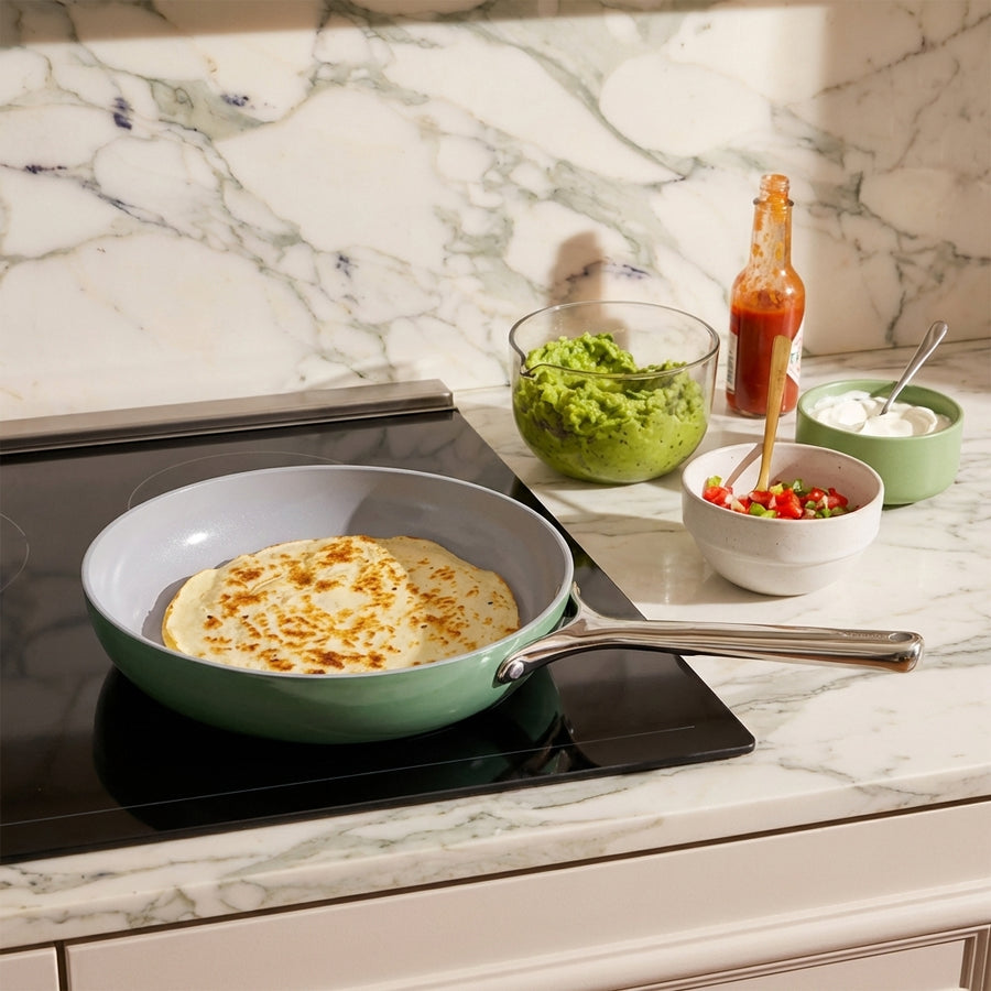 Sprød fra kant til kant